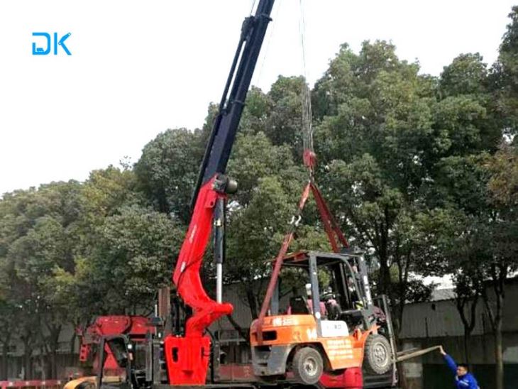 Forklift Mounted Crane